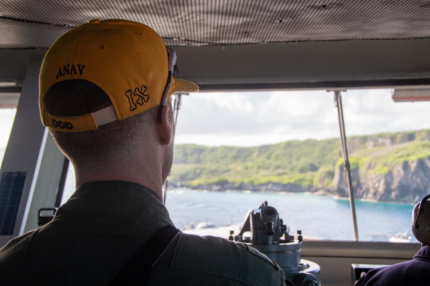USS Ronald Reagan (CVN 76) Departs From Guam