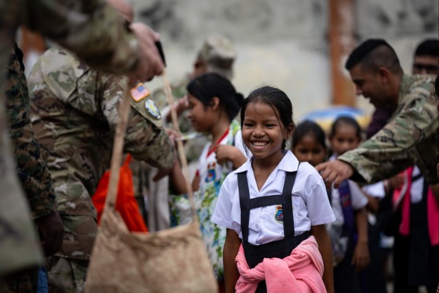 U.S. Army, Marine Civil Affairs boost education in Peru during RS24