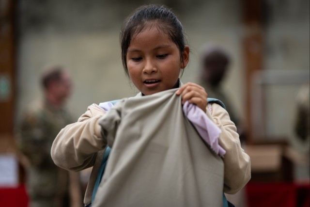 U.S. Army, Marine Civil Affairs boost education in Peru during RS24