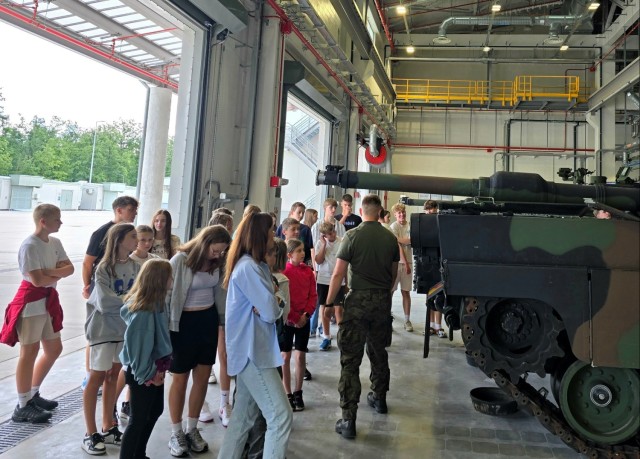 Polish school children some of the first guest visitors at new APS-2 site in Powidz