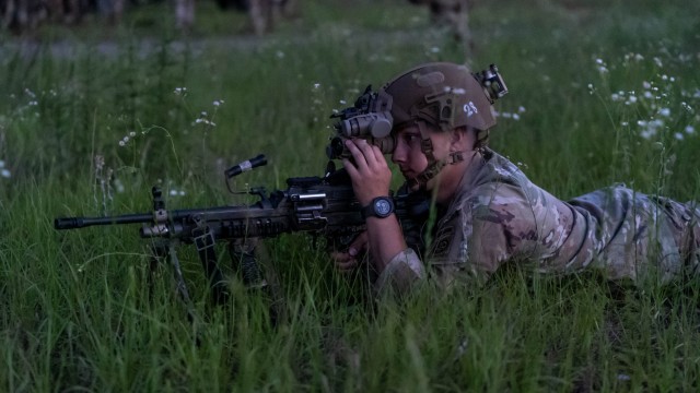 82nd Airborne joins 3rd, 10th SF Groups to airdrop test new weapon sights