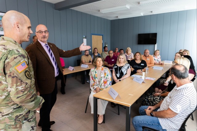 “Thank You” tour: IMCOM’s senior leaders tour USAG Rheinland-Pfalz, meet those who ‘make it happen’