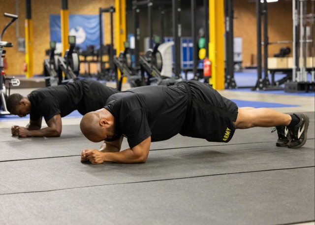 USAG Rheinland-Pfalz Soldiers complete ACFT, prioritize readiness