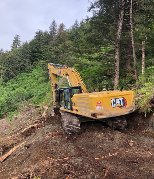 NY Army Guard engineers build wilderness road in Alaska