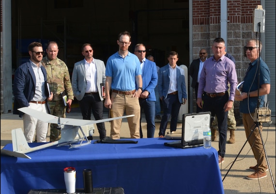 Deputy Under Secretary of the Navy for Intelligence and Security Visits NAVSCIATTS