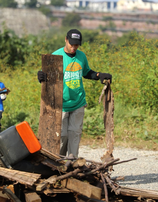 Friends, neighbors join forces to tackle community cleanup project near Camp Zama