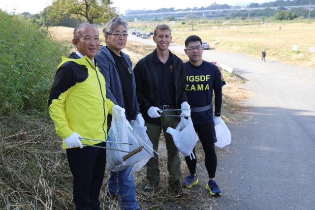 Friends, neighbors join forces to tackle community cleanup project near Camp Zama