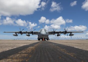 Marine Squadron Circles Globe, Aiding International Mission in Africa