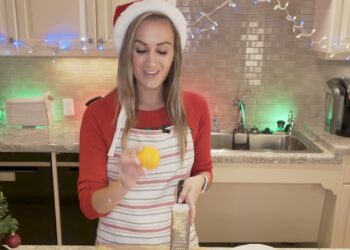 Live Whole Health #249: Cranberry sauce, vibrant and versatile