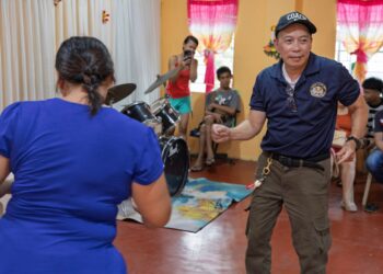 MSC Far East Delivers Care to Children’s Centers in the Philippines