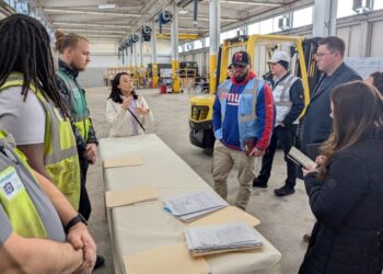 APS-2 Coleman team hosts several groups of key partners, senior leaders at worksite