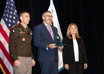 National Guard Bureau Civilian Receives DOD CIO Award