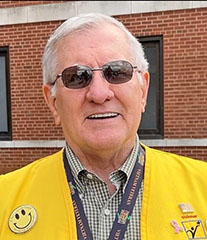 Volunteer Mike McAfee