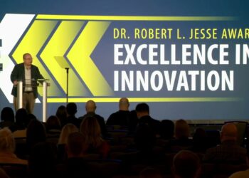 Honoring employee achievement at Innovation Experience