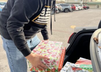 Fort Cavazos DPW OMD spreads holiday cheer for youth