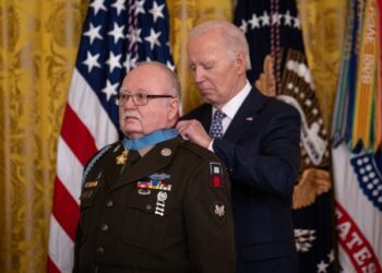 Medal of Honor recipient drew enemy fire away from wounded
