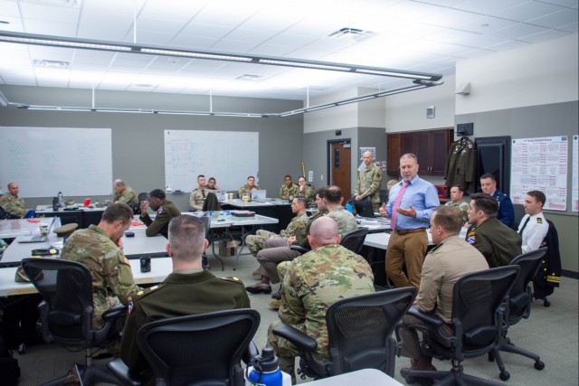 Practicum prepares students for division assignments in large scale combat operations