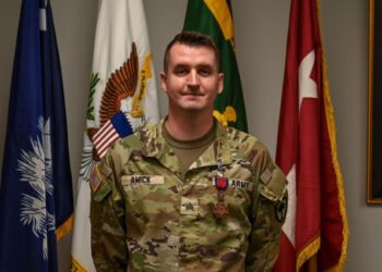 South Carolina Guardsman Awarded for Heroic Rescue