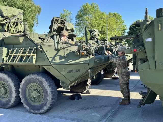 AFSBn-Benelux issues APS-2 equipment, vehicles to chem. company for DEFENDER 25