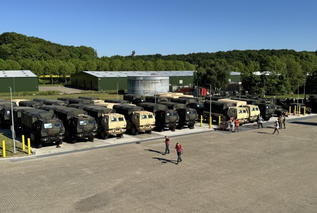 AFSBn-Benelux issues APS-2 vehicles, CBRN equipment to chem company for DEFENDER 25