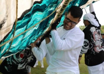 Camp Zama leadership, volunteers support Japanese cultural tradition of giant kites