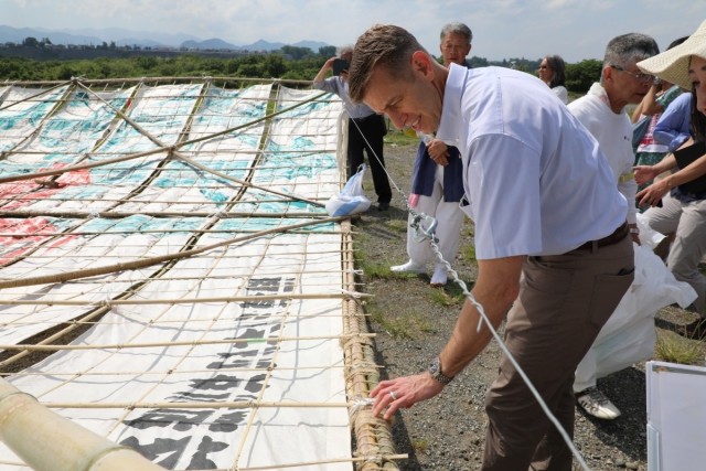 Camp Zama leadership, volunteers support Japanese cultural tradition of giant kites