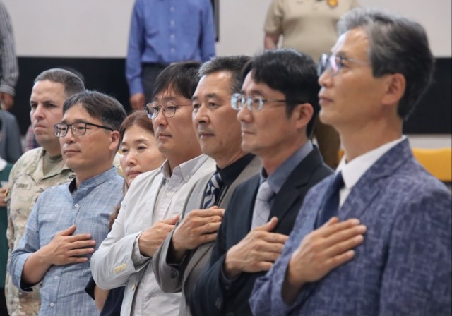 403rd Army Field Support Brigade units recognized with DA-level awards