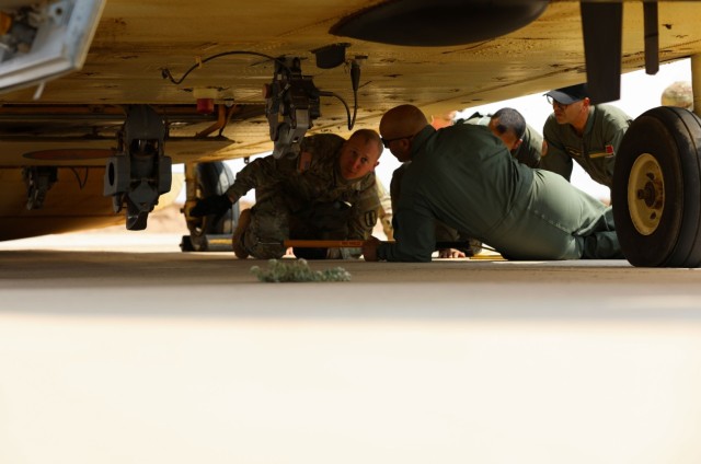 New Hampshire National Guard teams with Morocco for sling load training at African Lion 2025