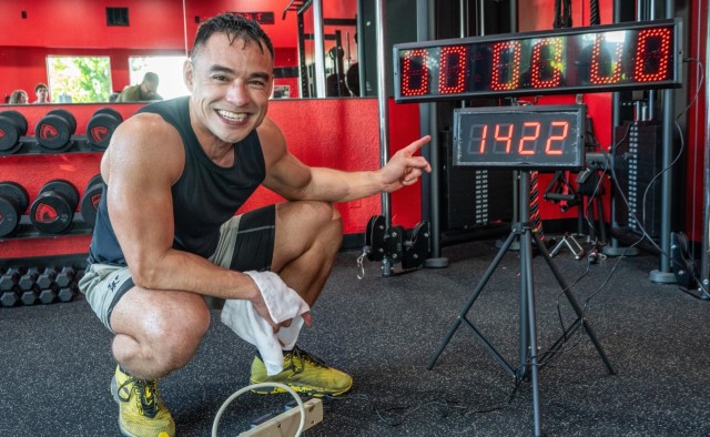 Oregon National Guard Physician Assistant Sets New World Record for Hand Release Push-Ups