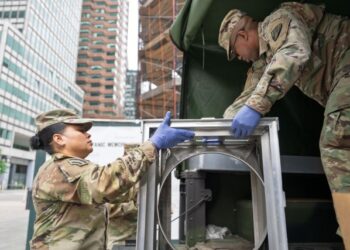 NY Army Guard cooks take part in Veterans Food Festival during Fleet Week