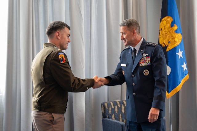 General Nordhaus meets with National Guard leaders at the African Chiefs of Defense Conference 2025