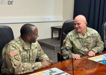 New in command, 7th MSC’s top leader receives capabilities brief from 405th AFSB