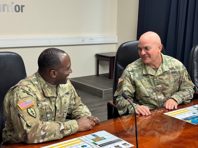 New in command, 7th MSC’s top leader receives capabilities brief from 405th AFSB