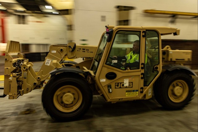 Talisman Sabre 2025] Logistics Offload Operations in Melbourne, Australia