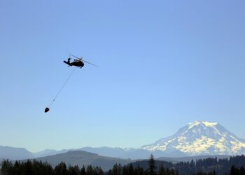 Washington Army Guard trains in water bucket operations