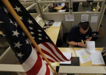 24/7 peer support for Veterans, 365 days a year 